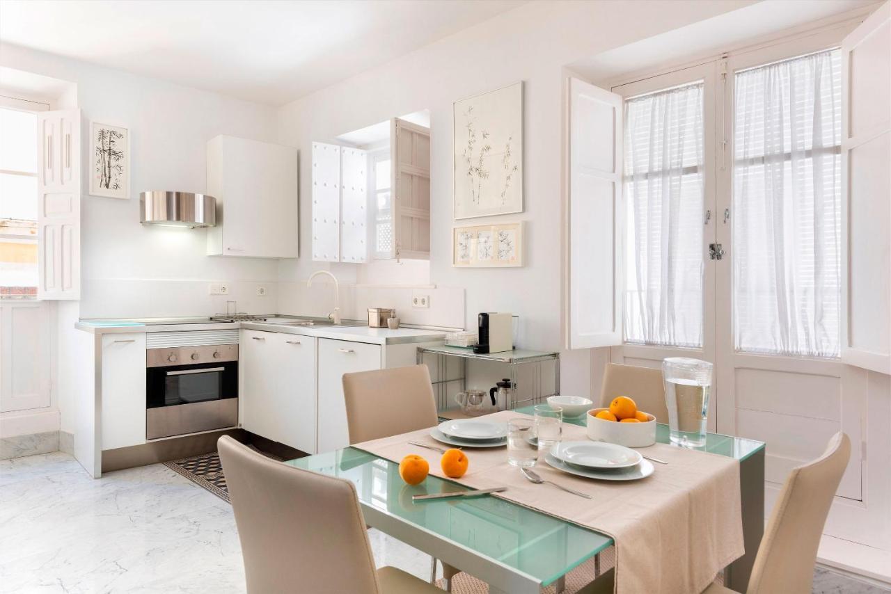 Genteel Home Pasaje Santa Cruz Sevilla Exteriör bild